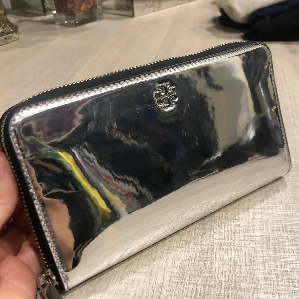 Tory Burch Silver Clutch Mirror Metallic